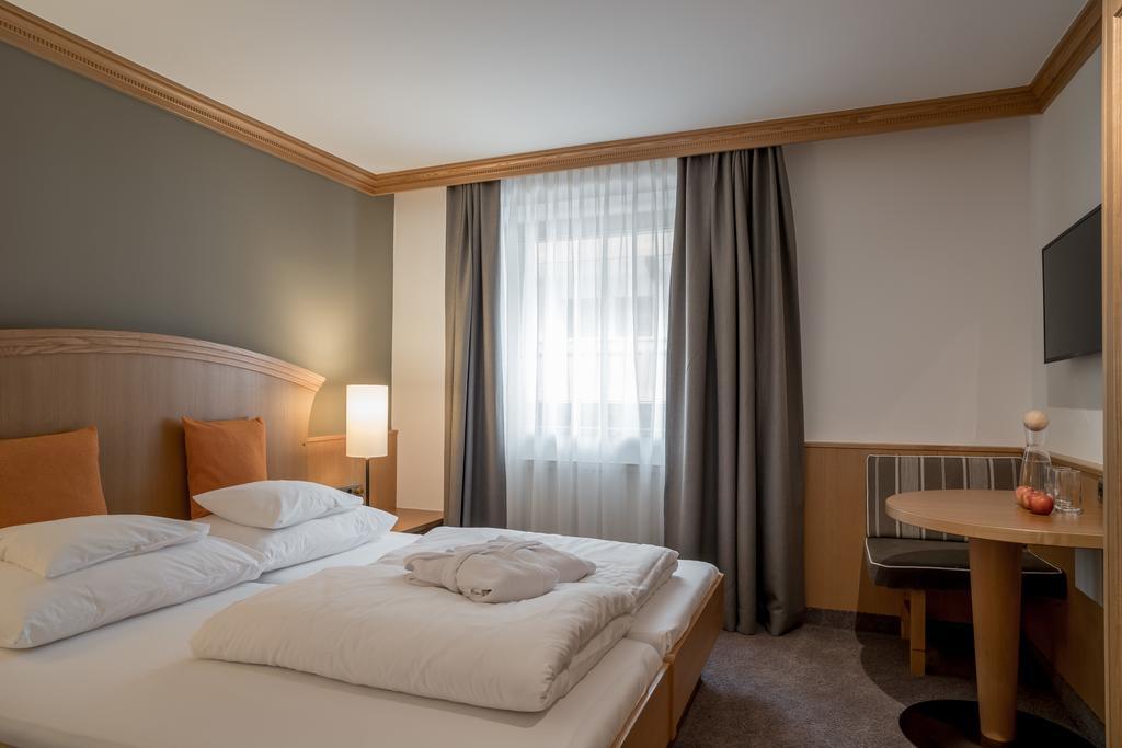 Hotel Tyrolerhof Зельден Екстер'єр фото